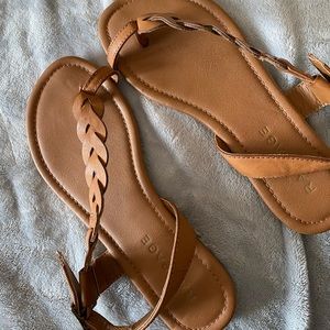 Rampage denice toe ring sandal